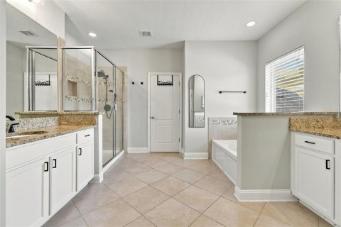 House in Orlando, Florida 4 bedrooms, 255.02 sq.m. № 2418674 - photo 30