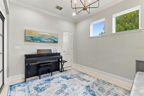 House in Orlando, Florida 4 bedrooms, 255.02 sq.m. № 2418674 - photo 6