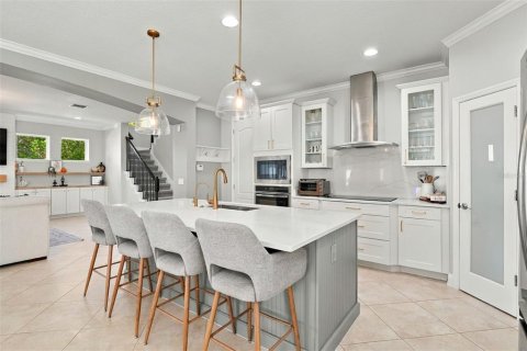 House in Orlando, Florida 4 bedrooms, 255.02 sq.m. № 2418674 - photo 13