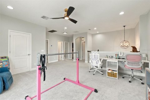 House in Orlando, Florida 4 bedrooms, 255.02 sq.m. № 2418674 - photo 25