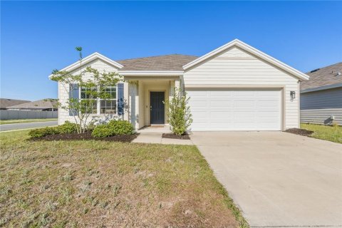 House in Newberry, Florida 3 bedrooms, 150.04 sq.m. № 2376669