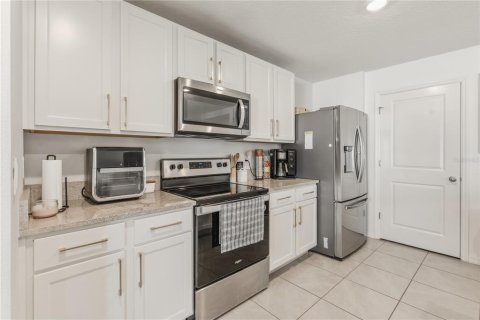 House in Newberry, Florida 3 bedrooms, 150.04 sq.m. № 2376669 - photo 6
