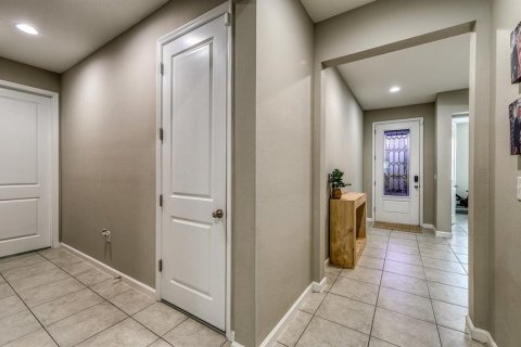 House in Davenport, Florida 3 bedrooms, 164.53 sq.m. № 1744492 - photo 8