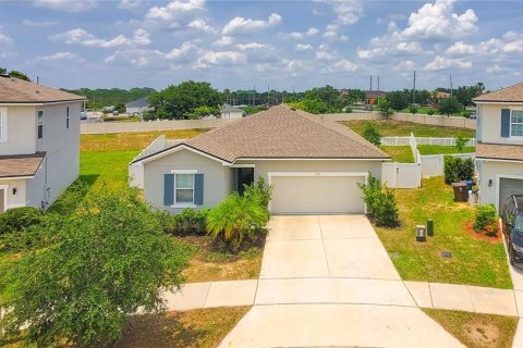 House in Davenport, Florida 3 bedrooms, 164.53 sq.m. № 1744492 - photo 2