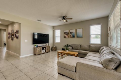 House in Davenport, Florida 3 bedrooms, 164.53 sq.m. № 1744492 - photo 21