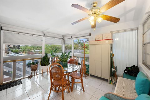 Copropriété à vendre à Hallandale Beach, Floride: 1 chambre, 60.39 m2 № 1940021 - photo 11