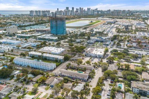 Copropriété à vendre à Hallandale Beach, Floride: 1 chambre, 60.39 m2 № 1940021 - photo 9