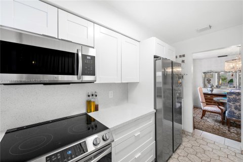 Copropriété à vendre à Hallandale Beach, Floride: 1 chambre, 60.39 m2 № 1940021 - photo 3