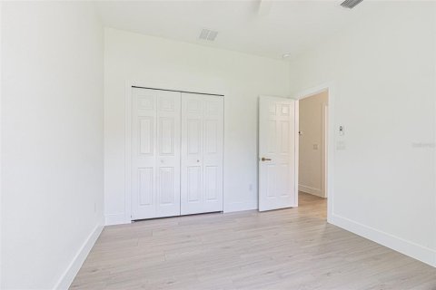 House in Tampa, Florida 3 bedrooms, 141.4 sq.m. № 2113730 - photo 19