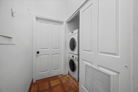 Propiedad comercial en alquiler en Wellington, Florida, 2 dormitorios, 670.48 m2 № 1118073 - foto 1