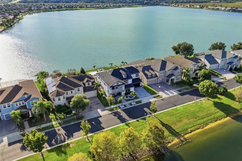 House in Groveland, Florida 5 bedrooms, 323.58 sq.m. № 2425903 - photo 6