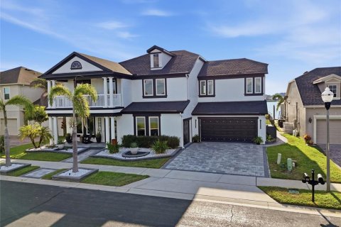 House in Groveland, Florida 5 bedrooms, 323.58 sq.m. № 2425903 - photo 3