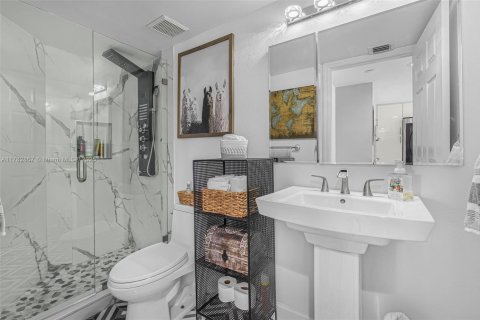 Copropriété à vendre à Aventura, Floride: 2 chambres, 128.21 m2 № 1705560 - photo 16
