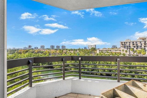 Copropriété à vendre à Aventura, Floride: 2 chambres, 128.21 m2 № 1705560 - photo 24
