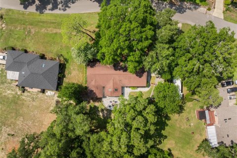 House in Gainesville, Florida 4 bedrooms, 193.61 sq.m. № 1771940 - photo 3