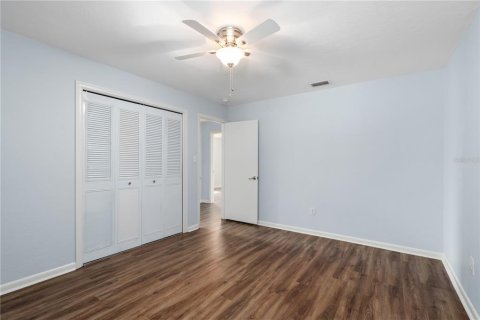 House in Gainesville, Florida 4 bedrooms, 193.61 sq.m. № 1771940 - photo 17