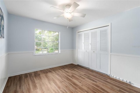 House in Gainesville, Florida 4 bedrooms, 193.61 sq.m. № 1771940 - photo 14