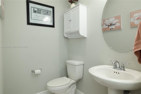 Купить виллу или дом в Уэстлейк, Флорида 5 спален, 381.83м2, № 2006674 - фото 15