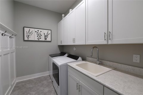 Купить виллу или дом в Уэстлейк, Флорида 5 спален, 381.83м2, № 2006674 - фото 28