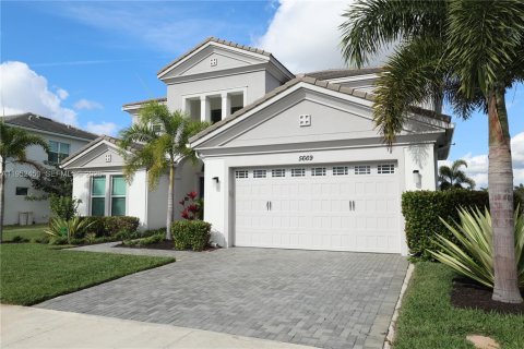 Купить виллу или дом в Уэстлейк, Флорида 5 спален, 381.83м2, № 2006674 - фото 3