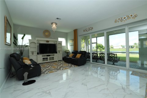 Купить виллу или дом в Уэстлейк, Флорида 5 спален, 381.83м2, № 2006674 - фото 16