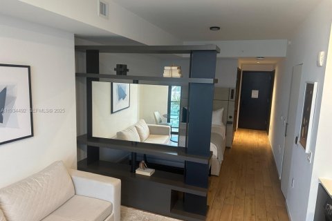 Copropriété à vendre à Miami, Floride: 40.78 m2 № 1992579 - photo 6