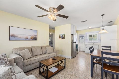 Propiedad comercial en venta en Sarasota, Florida, 4 dormitorios, 129.32 m2 № 1877210 - foto 19