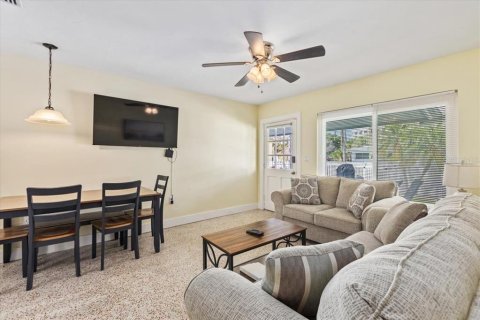 Propiedad comercial en venta en Sarasota, Florida, 4 dormitorios, 129.32 m2 № 1877210 - foto 23