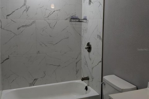 House in Tampa, Florida 2 bedrooms, 114.73 sq.m. № 1536626 - photo 18