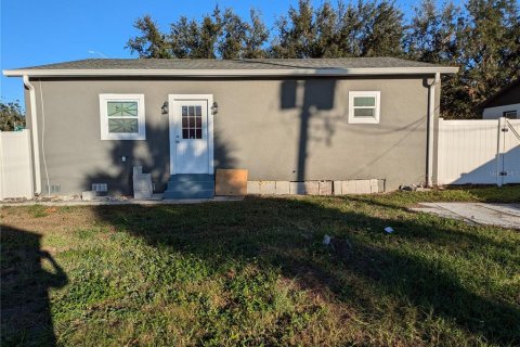 House in Tampa, Florida 2 bedrooms, 114.73 sq.m. № 1536626 - photo 19