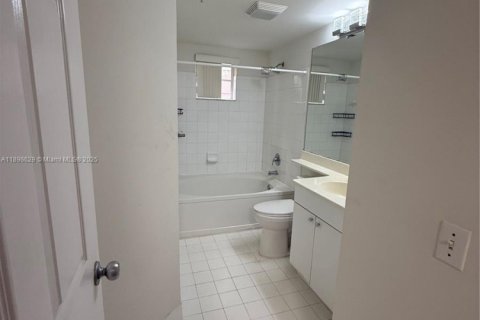 Condominio en alquiler en Sunny Isles Beach, Florida, 1 dormitorio, 62.52 m2 № 1952163 - foto 16