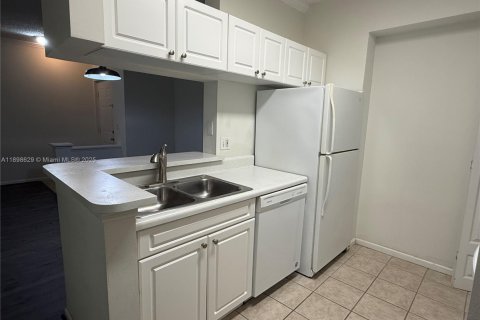 Condominio en alquiler en Sunny Isles Beach, Florida, 1 dormitorio, 62.52 m2 № 1952163 - foto 9