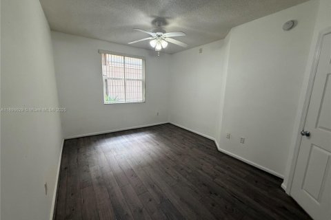 Condominio en alquiler en Sunny Isles Beach, Florida, 1 dormitorio, 62.52 m2 № 1952163 - foto 14