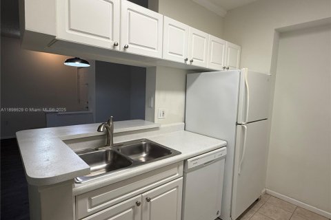 Condominio en alquiler en Sunny Isles Beach, Florida, 1 dormitorio, 62.52 m2 № 1952163 - foto 7