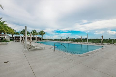 Condo in North Miami, Florida, 1 bedroom № 2399965 - photo 24