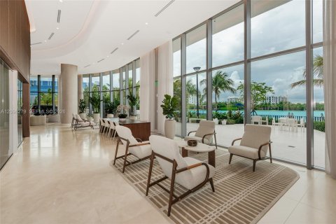Condo in North Miami, Florida, 1 bedroom № 2399965 - photo 30
