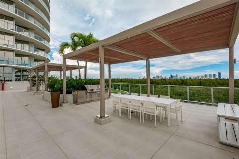 Condo in North Miami, Florida, 1 bedroom № 2399965 - photo 27