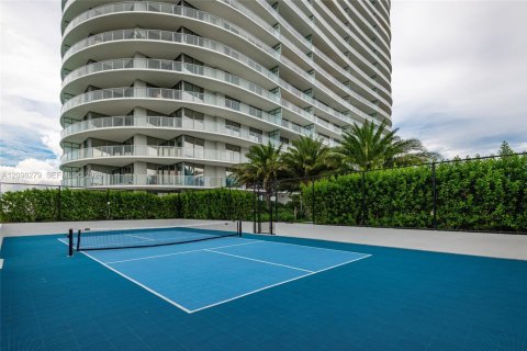 Condo in North Miami, Florida, 1 bedroom № 2399965 - photo 26