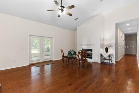 House in High Springs, Florida 5 bedrooms, 405.61 sq.m. № 1663068 - photo 29