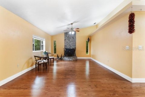 House in High Springs, Florida 5 bedrooms, 405.61 sq.m. № 1663068 - photo 5