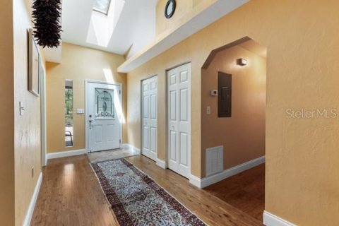 House in High Springs, Florida 5 bedrooms, 405.61 sq.m. № 1663068 - photo 4