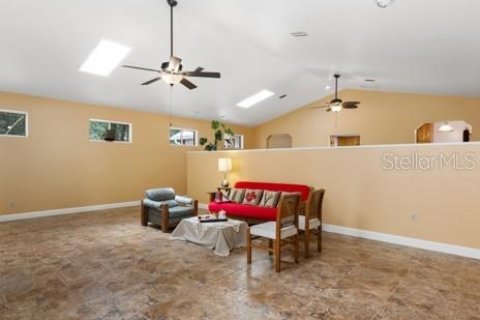 House in High Springs, Florida 5 bedrooms, 405.61 sq.m. № 1663068 - photo 16
