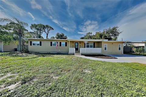 Villa ou maison à Bradenton, Floride 3 chambres, 139.54 m2 № 2369455