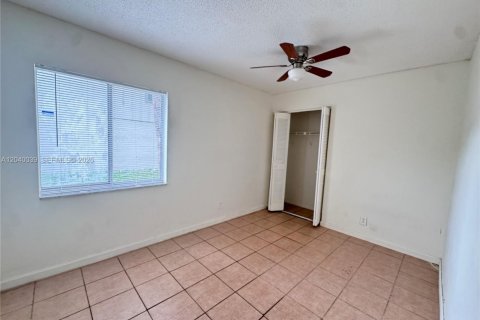 Villa ou maison à louer à Lauderhill, Floride: 2 chambres, 80.64 m2 № 2086176 - photo 8