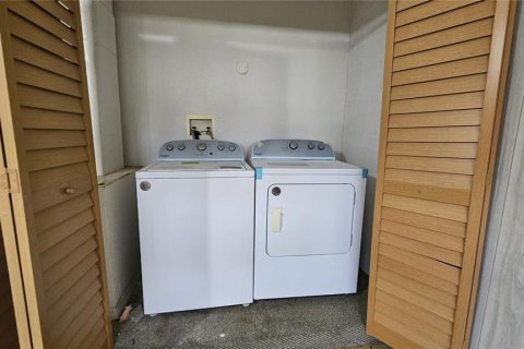 Casa en venta en Mascotte, Florida, 4 dormitorios, 121.89 m2 № 2097841 - foto 18