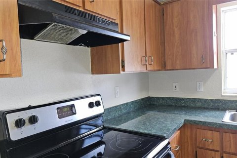 Casa en venta en Mascotte, Florida, 4 dormitorios, 121.89 m2 № 2097841 - foto 6