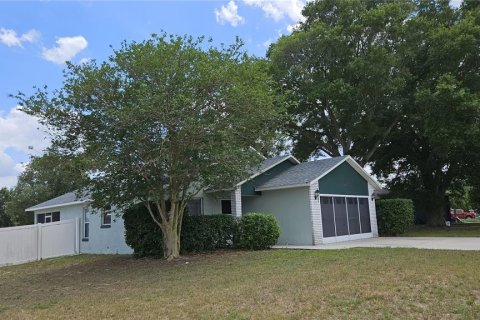 Casa en venta en Mascotte, Florida, 4 dormitorios, 121.89 m2 № 2097841 - foto 2