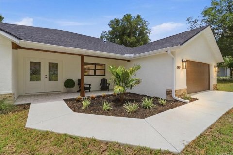 House in Inverness, Florida 3 bedrooms, 185.53 sq.m. № 2231921 - photo 3