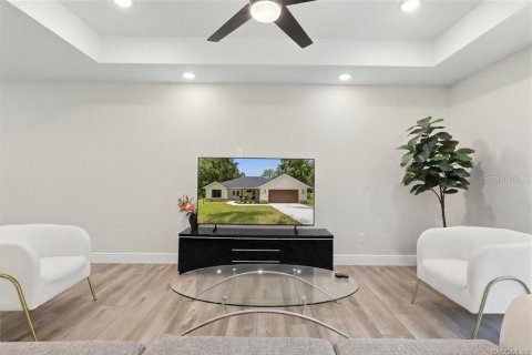 House in Inverness, Florida 3 bedrooms, 185.53 sq.m. № 2231921 - photo 15