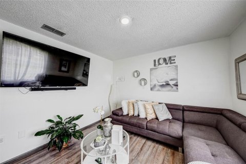Villa ou maison à vendre à Kissimmee, Floride: 6 chambres, 202.81 m2 № 1884591 - photo 7